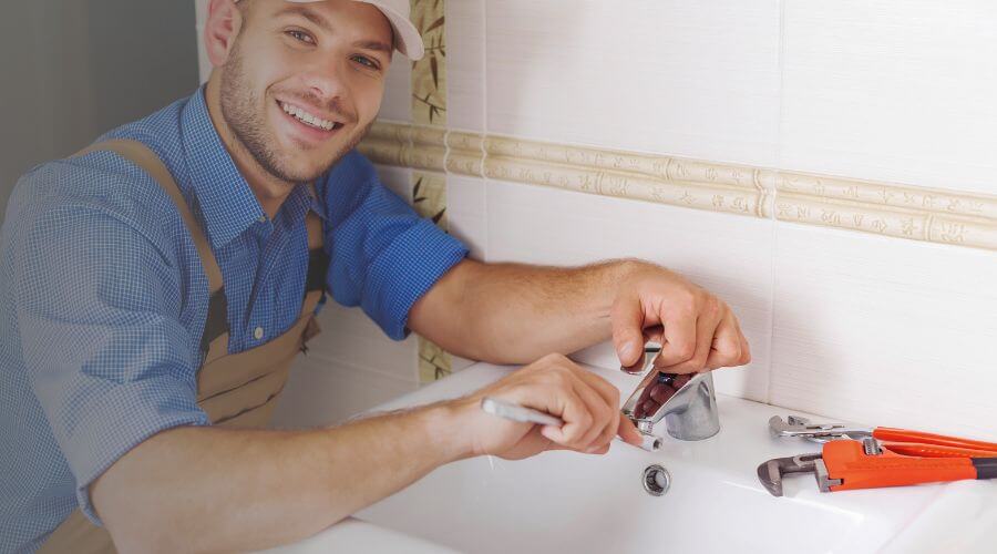 Professional clogged drains services in Tom Bean, TX